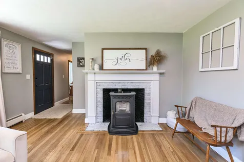 16 Currier Avenue Peterborough NH 03458