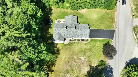 16 Currier Avenue Peterborough NH 03458