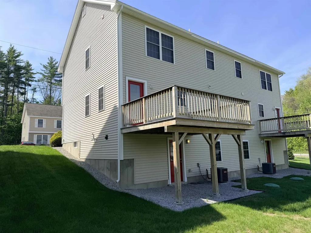 4B Red Oak Way Boscawen NH 03303