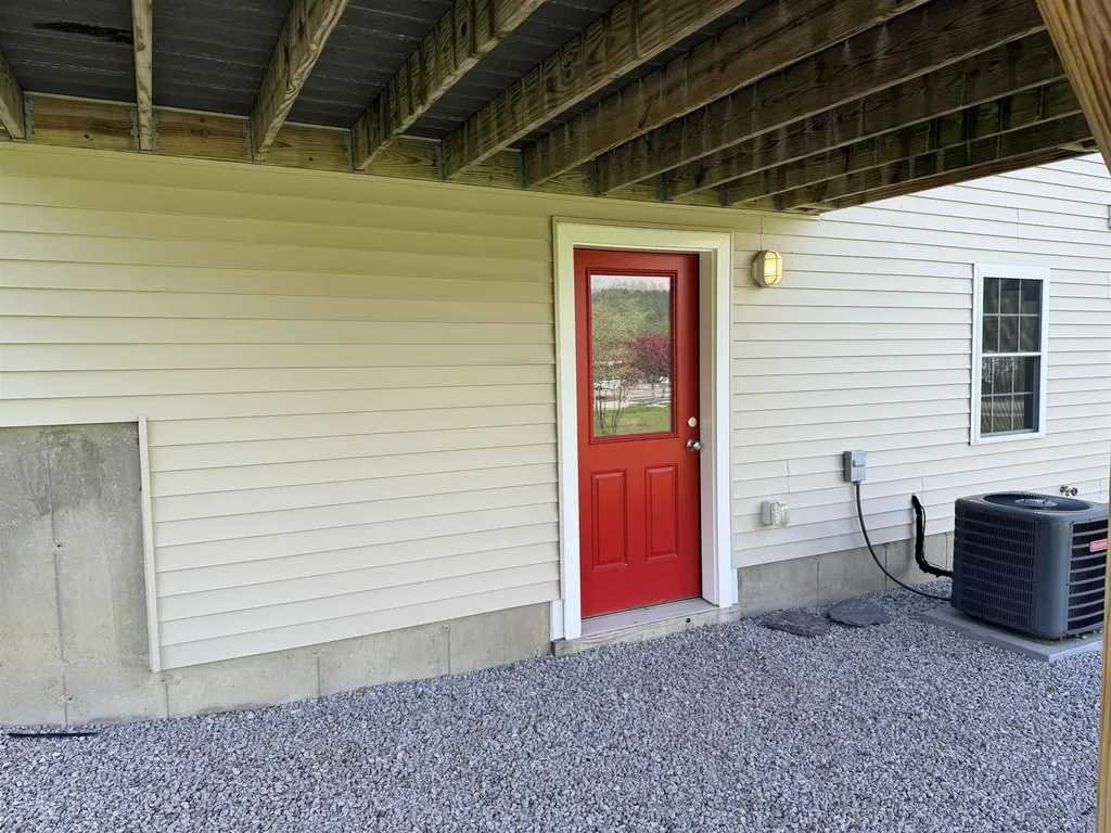 4B Red Oak Way Boscawen NH 03303