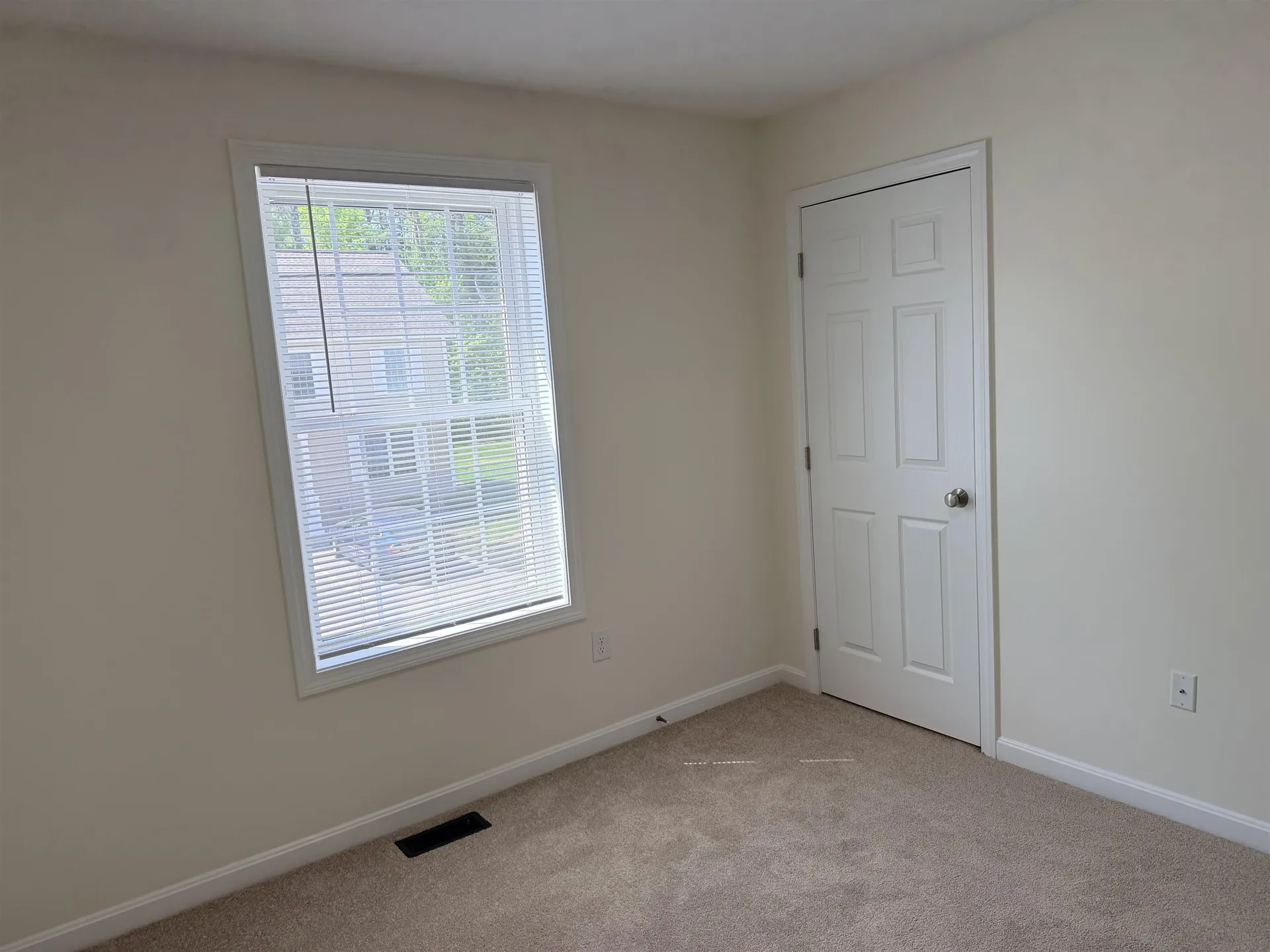 4B Red Oak Way Boscawen NH 03303