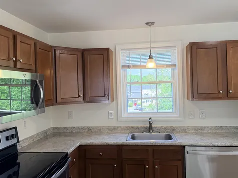 4B Red Oak Way Boscawen NH 03303
