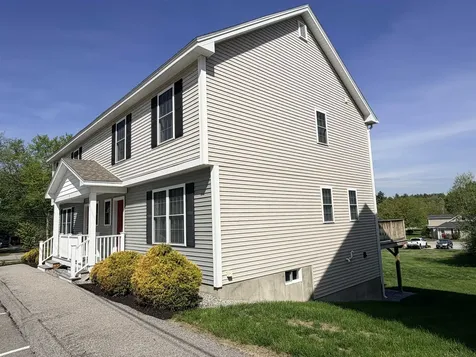 4B Red Oak Way Boscawen NH 03303