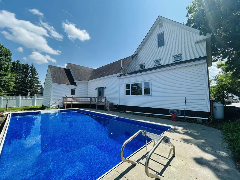 56 Bridge Street Colebrook NH 03576