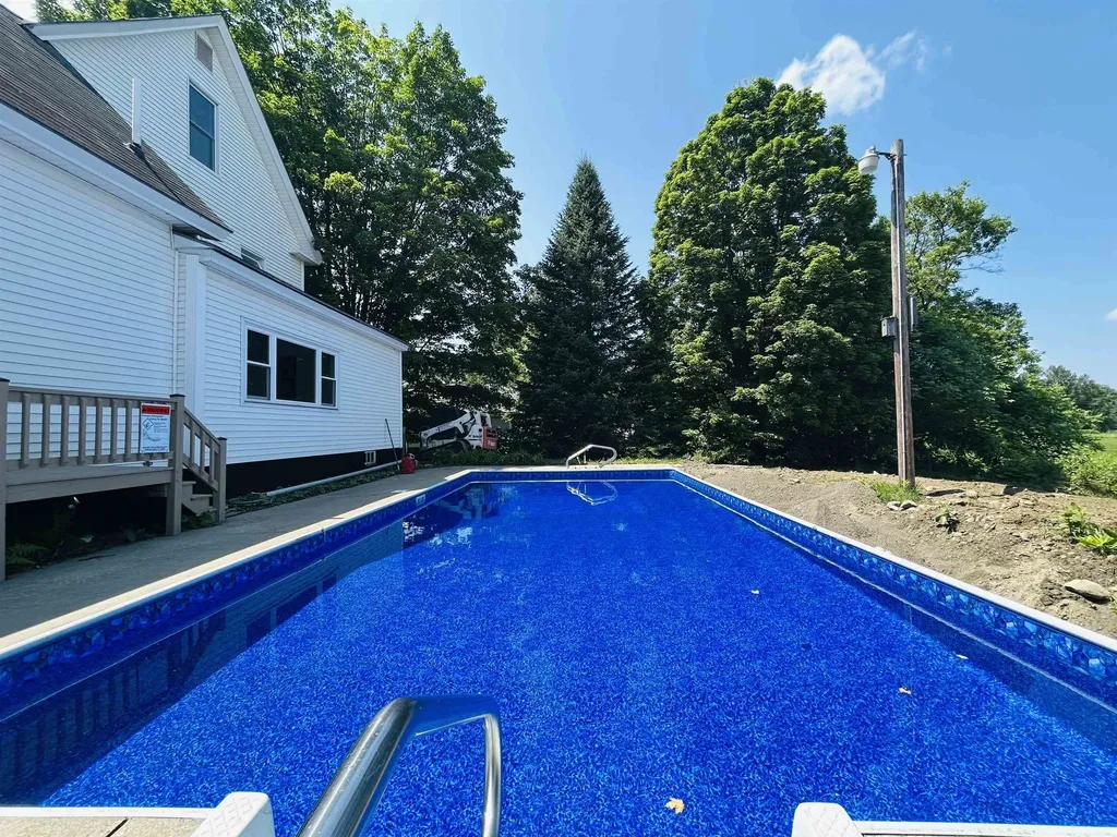 56 Bridge Street Colebrook NH 03576