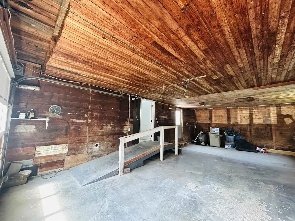 56 Bridge Street Colebrook NH 03576