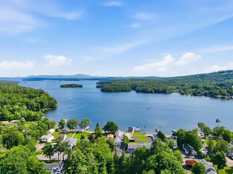 60 Whittier Highway Moultonborough NH 03254