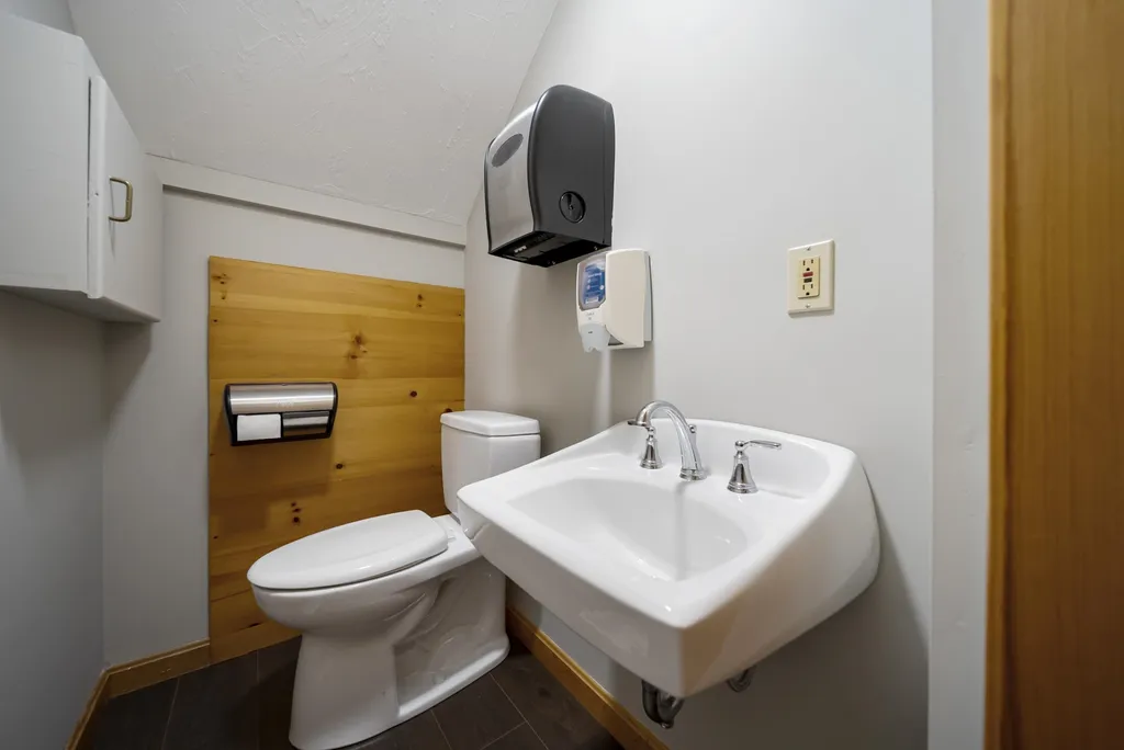 60 Whittier Highway Moultonborough NH 03254