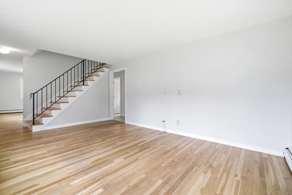 12 Bryant Road Nashua NH 03060