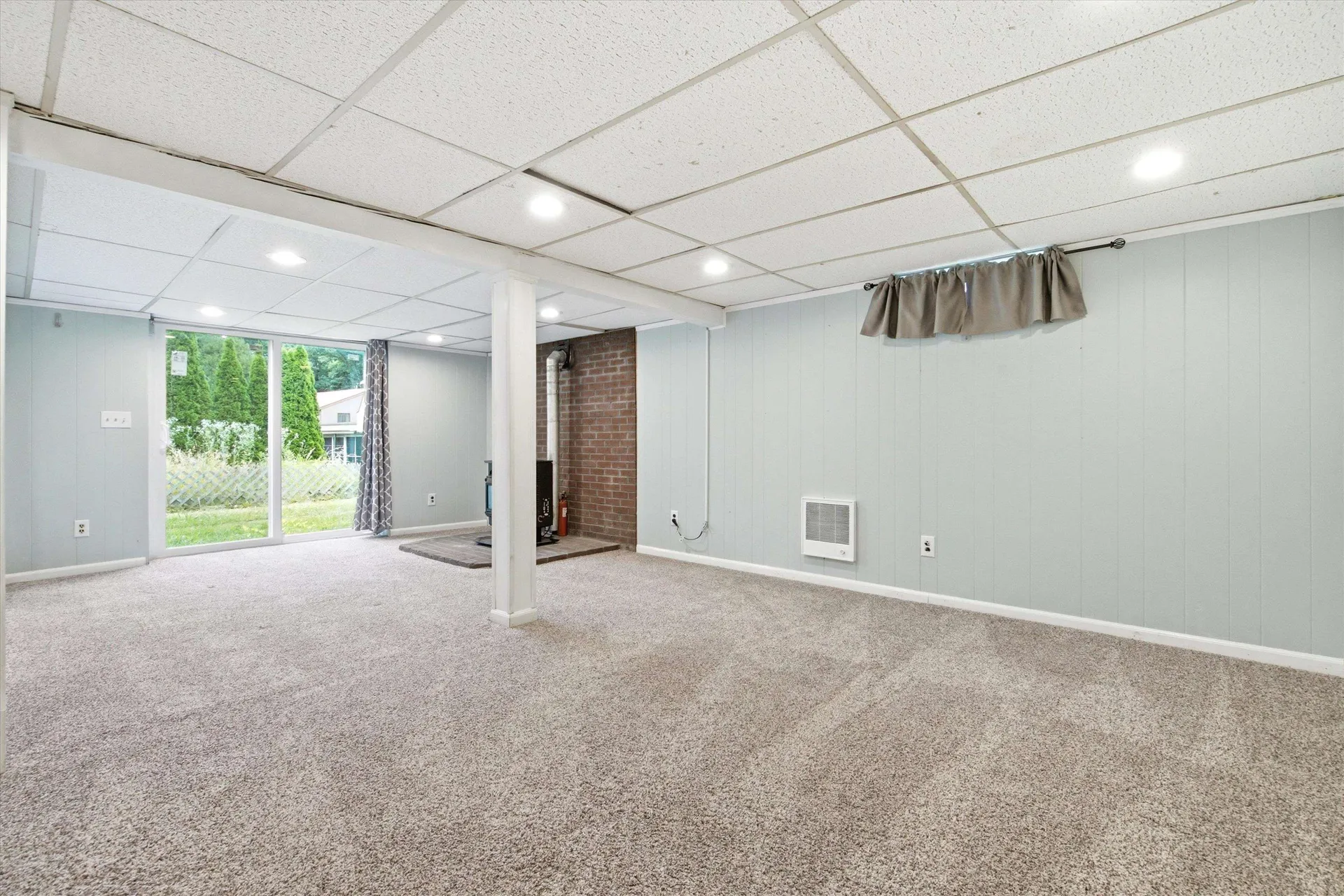 12 Bryant Road Nashua NH 03060