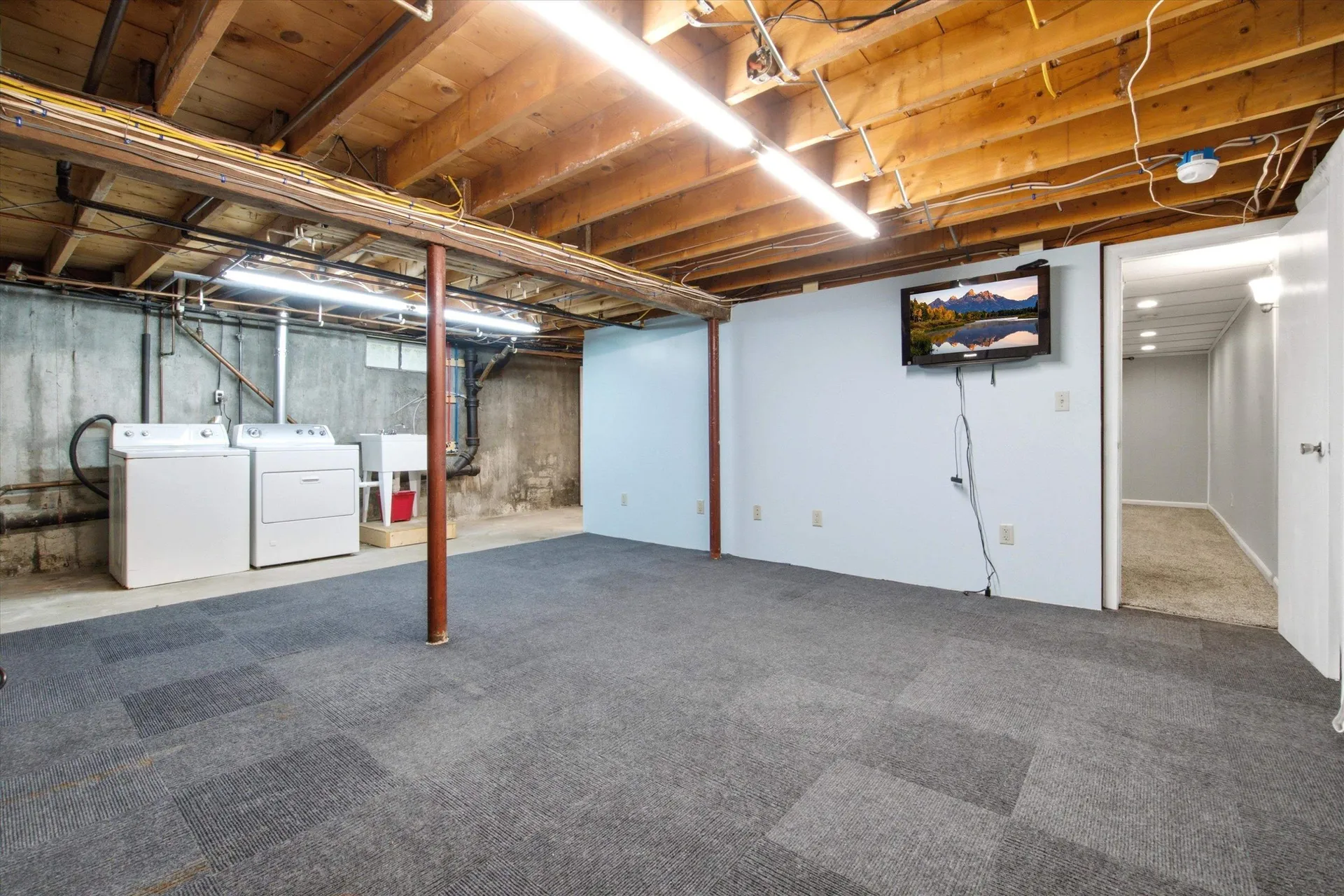 12 Bryant Road Nashua NH 03060