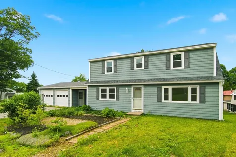 12 Bryant Road Nashua NH 03060