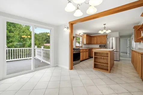12 Bryant Road Nashua NH 03060