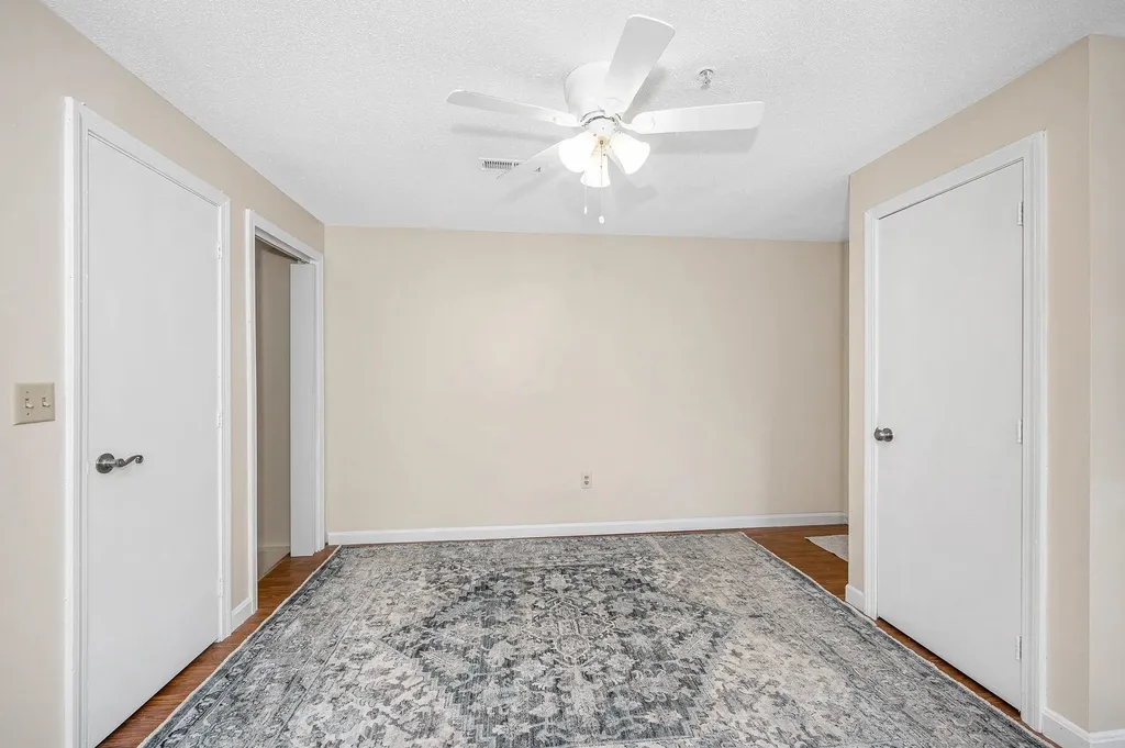 614 Elmwood Drive Hudson NH 03051