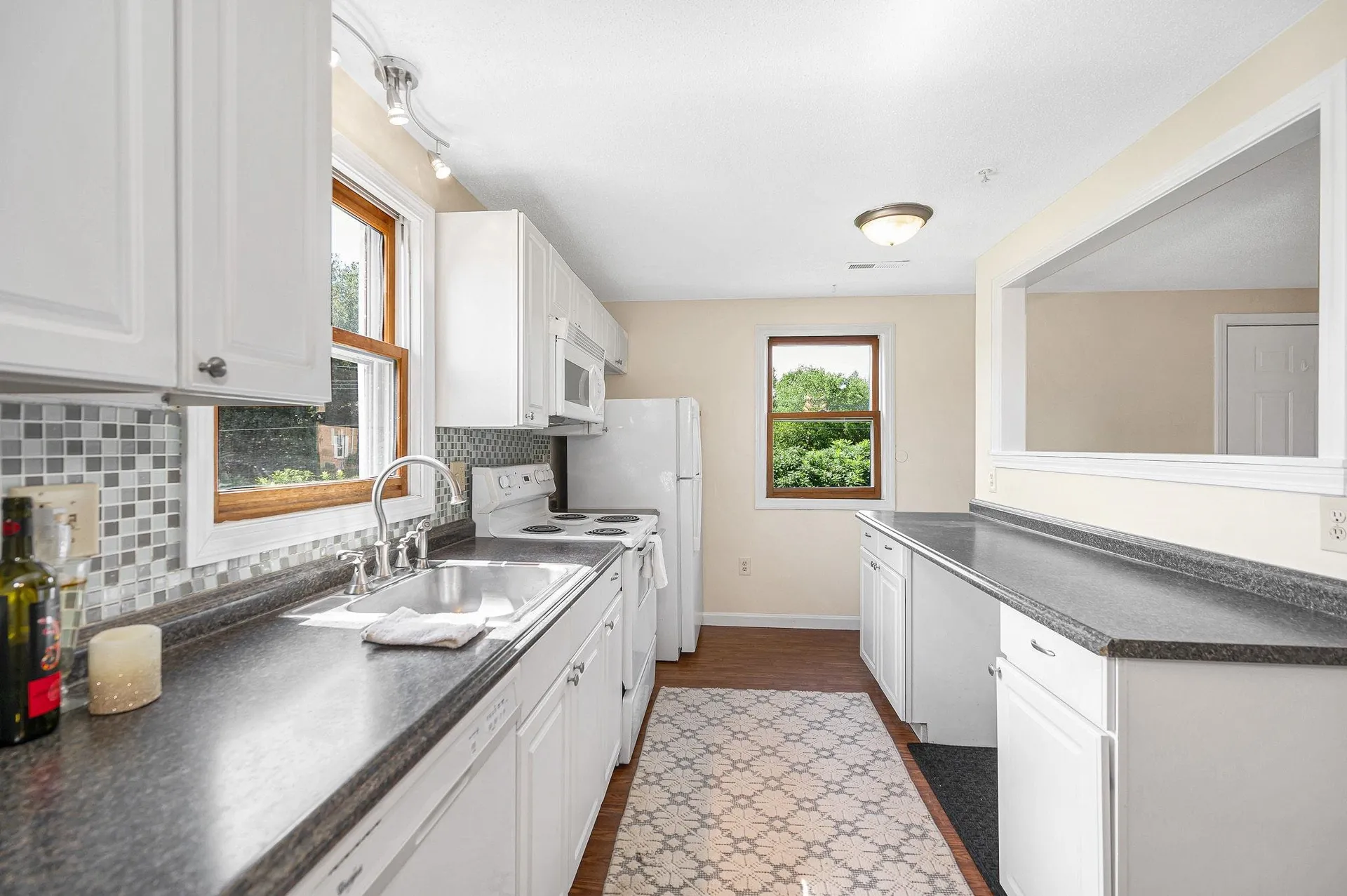 614 Elmwood Drive Hudson NH 03051