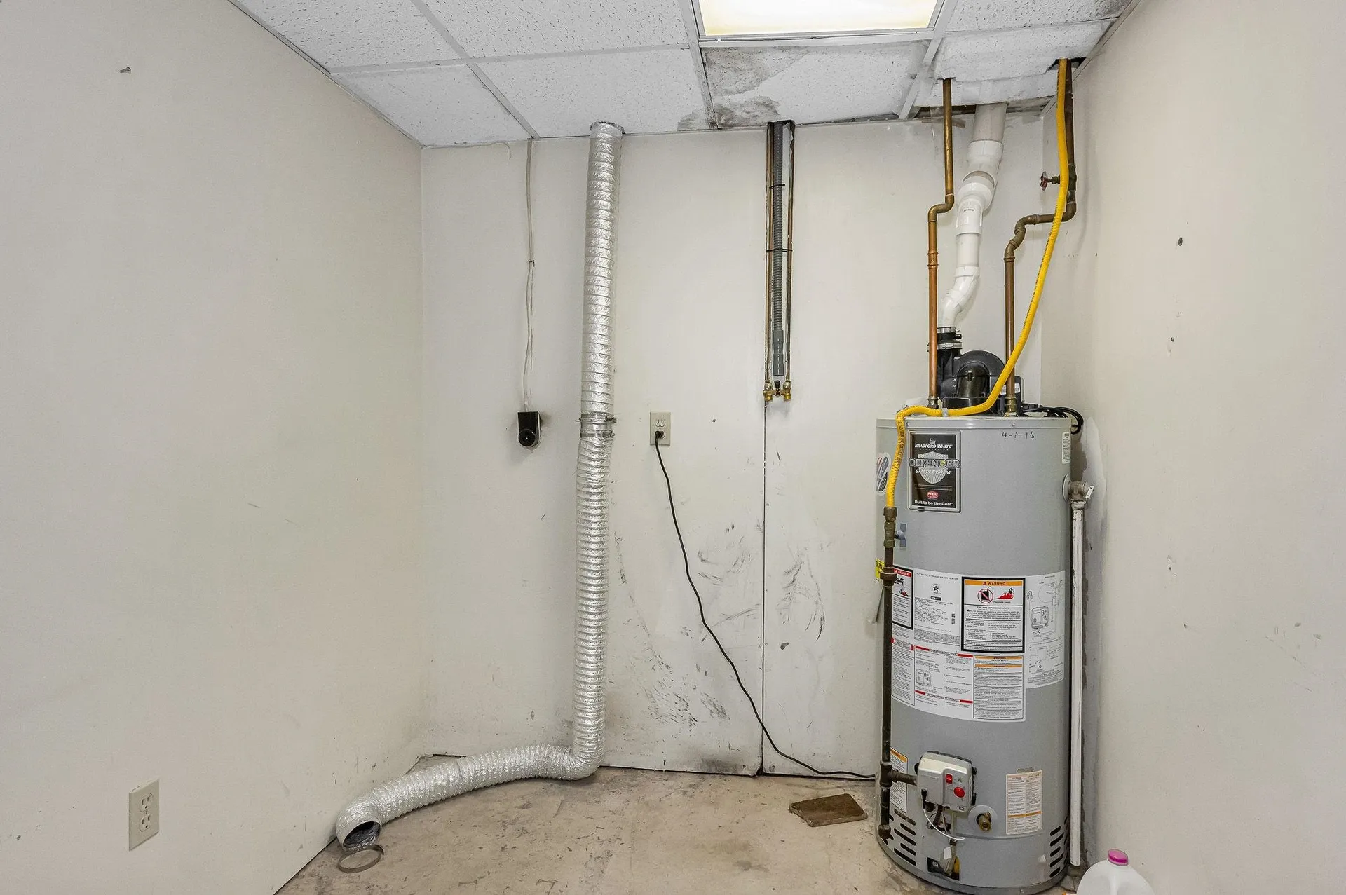614 Elmwood Drive Hudson NH 03051