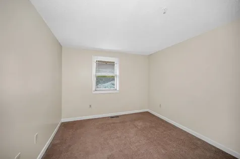 614 Elmwood Drive Hudson NH 03051