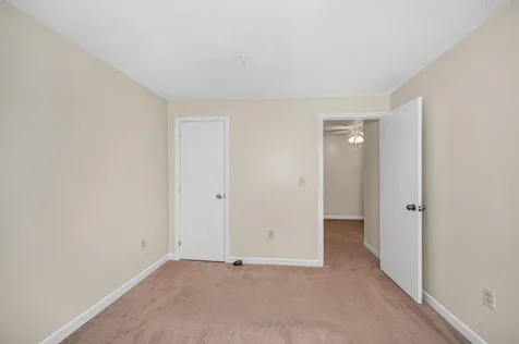 614 Elmwood Drive Hudson NH 03051