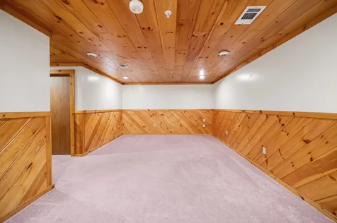 614 Elmwood Drive Hudson NH 03051