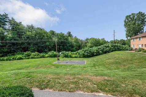 614 Elmwood Drive Hudson NH 03051