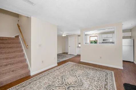 614 Elmwood Drive Hudson NH 03051
