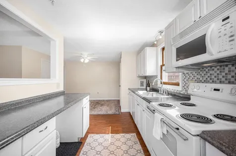 614 Elmwood Drive Hudson NH 03051