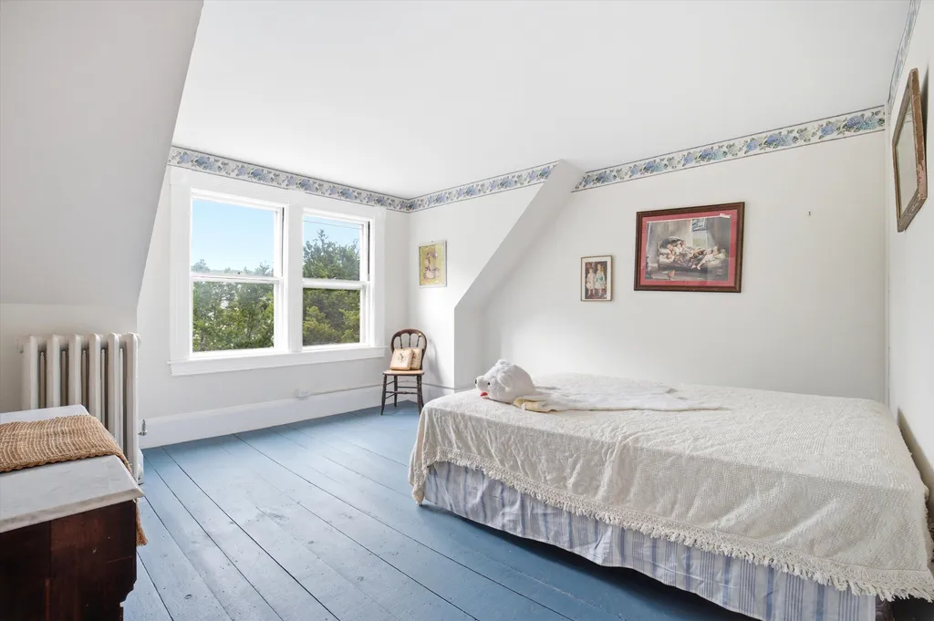 2108 Elm Street Manchester NH 03104
