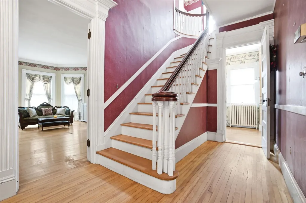 2108 Elm Street Manchester NH 03104