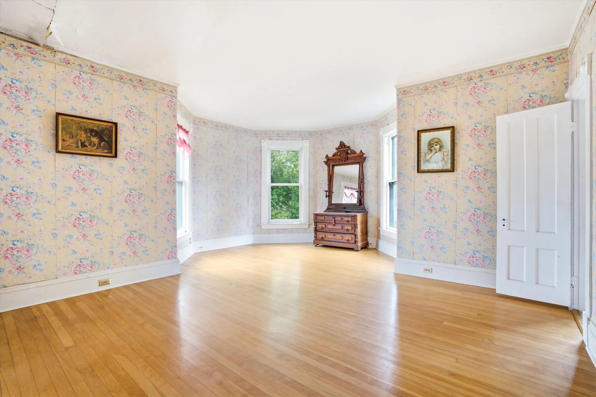 2108 Elm Street Manchester NH 03104