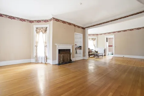 2108 Elm Street Manchester NH 03104