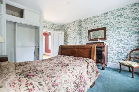 2108 Elm Street Manchester NH 03104