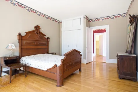 2108 Elm Street Manchester NH 03104