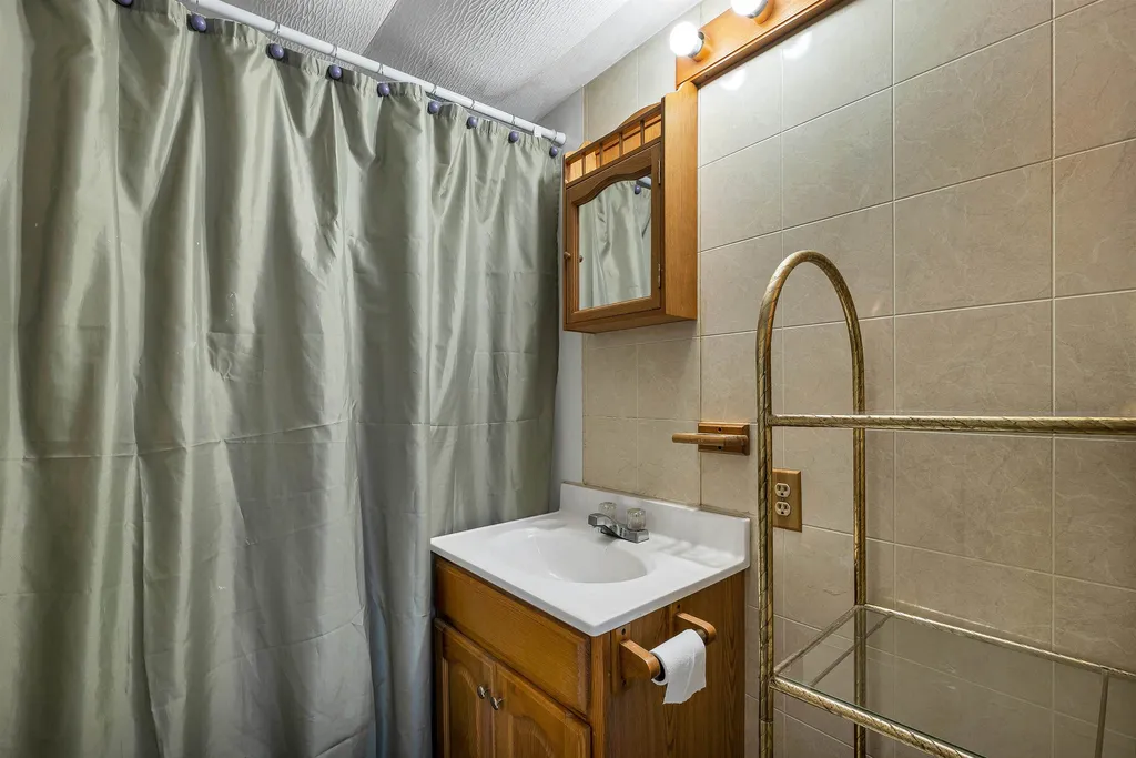19 Polly Ann Park Dover NH 03820