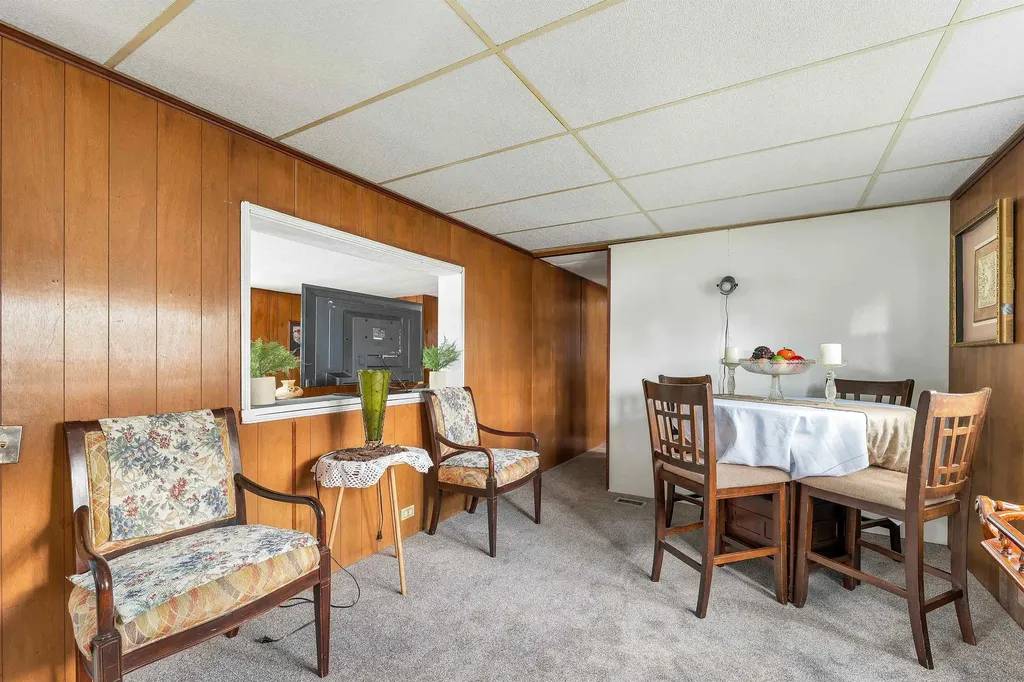 19 Polly Ann Park Dover NH 03820