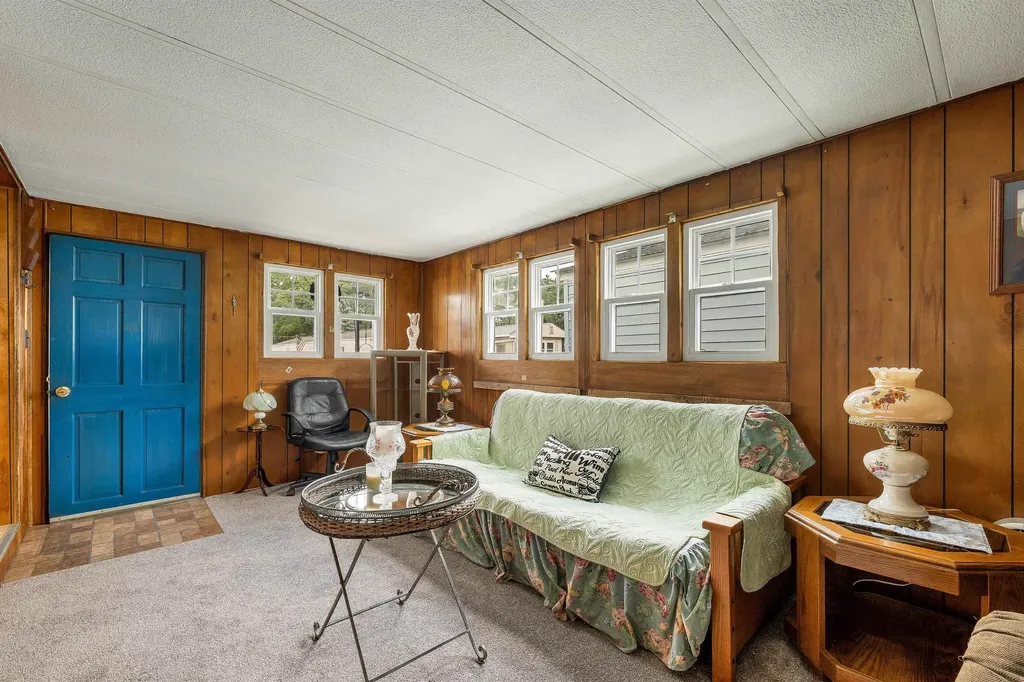 19 Polly Ann Park Dover NH 03820