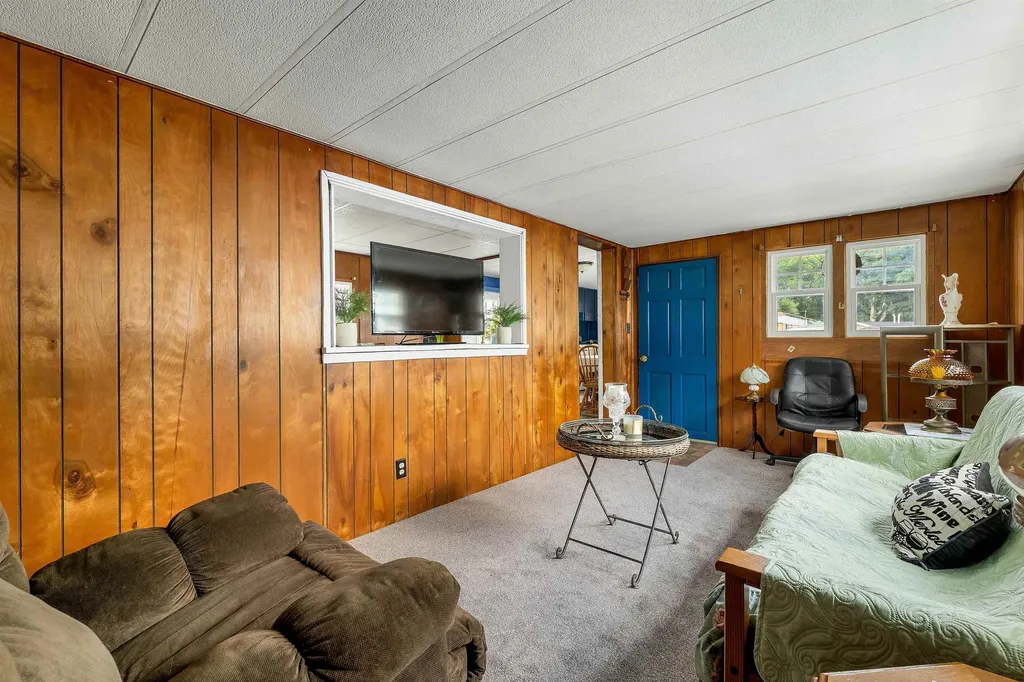 19 Polly Ann Park Dover NH 03820