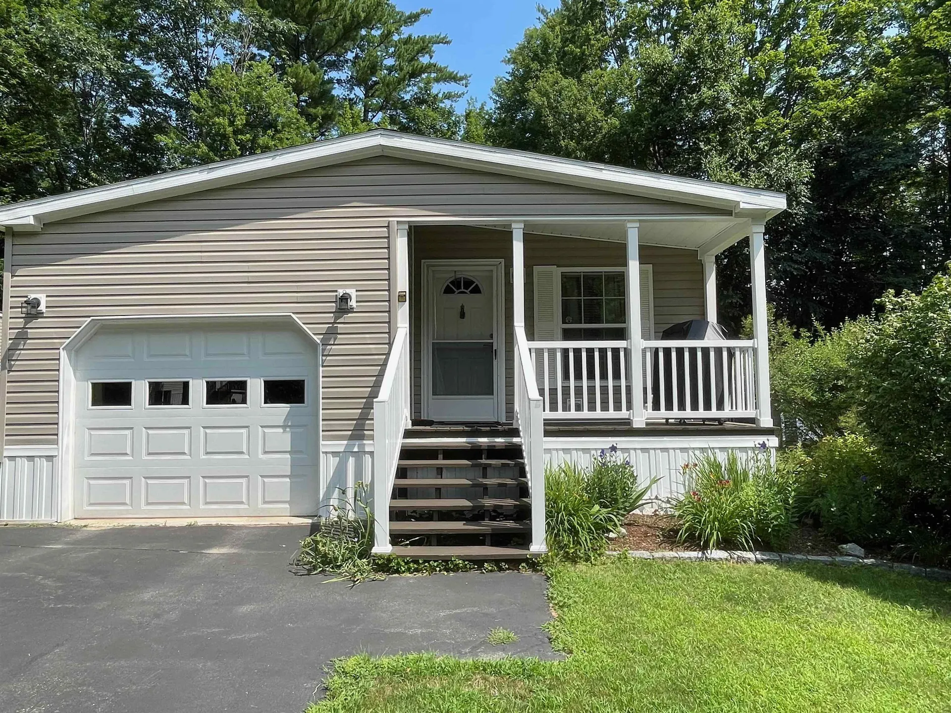 71 Fox Hill Lane Conway NH 03813
