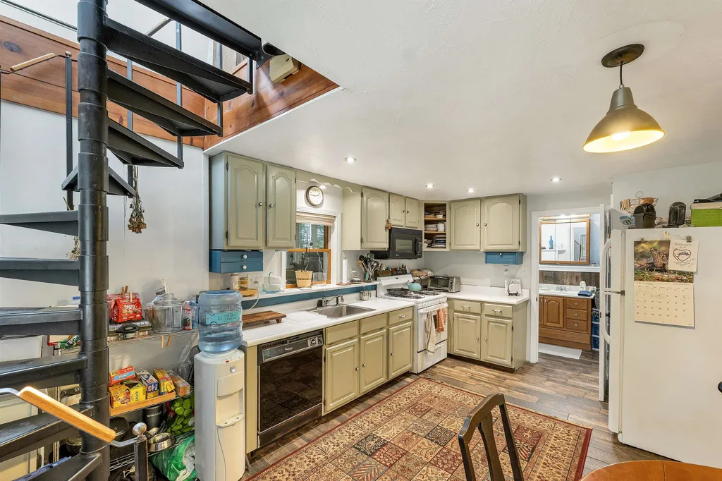 26 Wood Terrace Northwood NH 03261