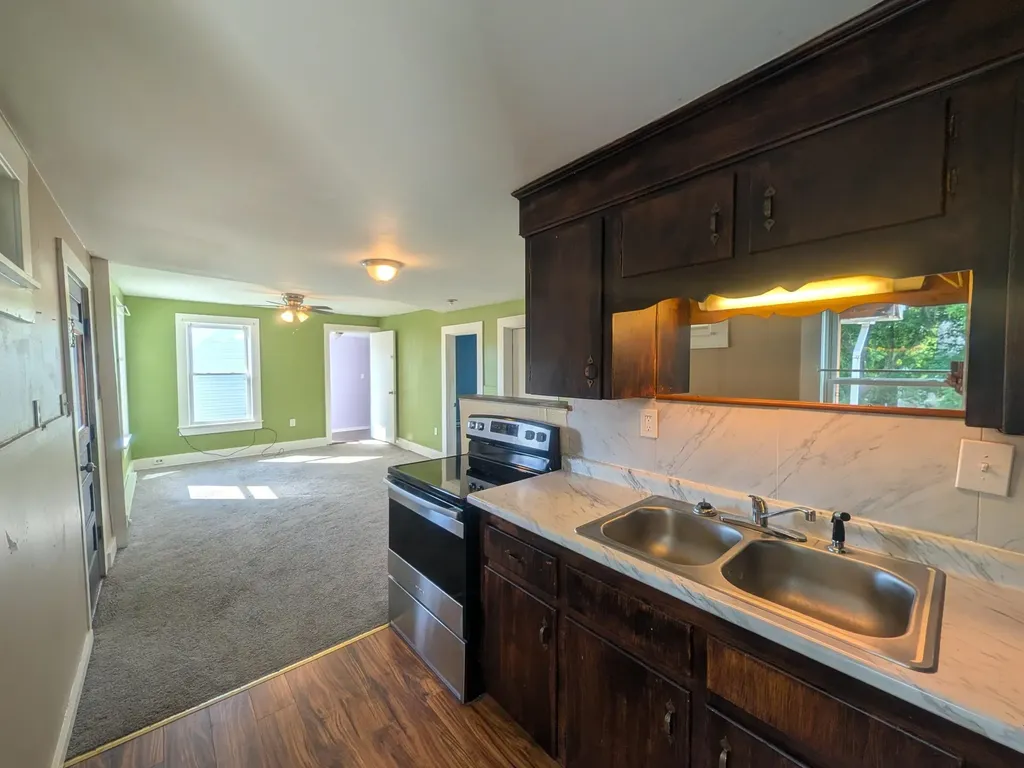 20 Chellis Street Claremont NH 03743