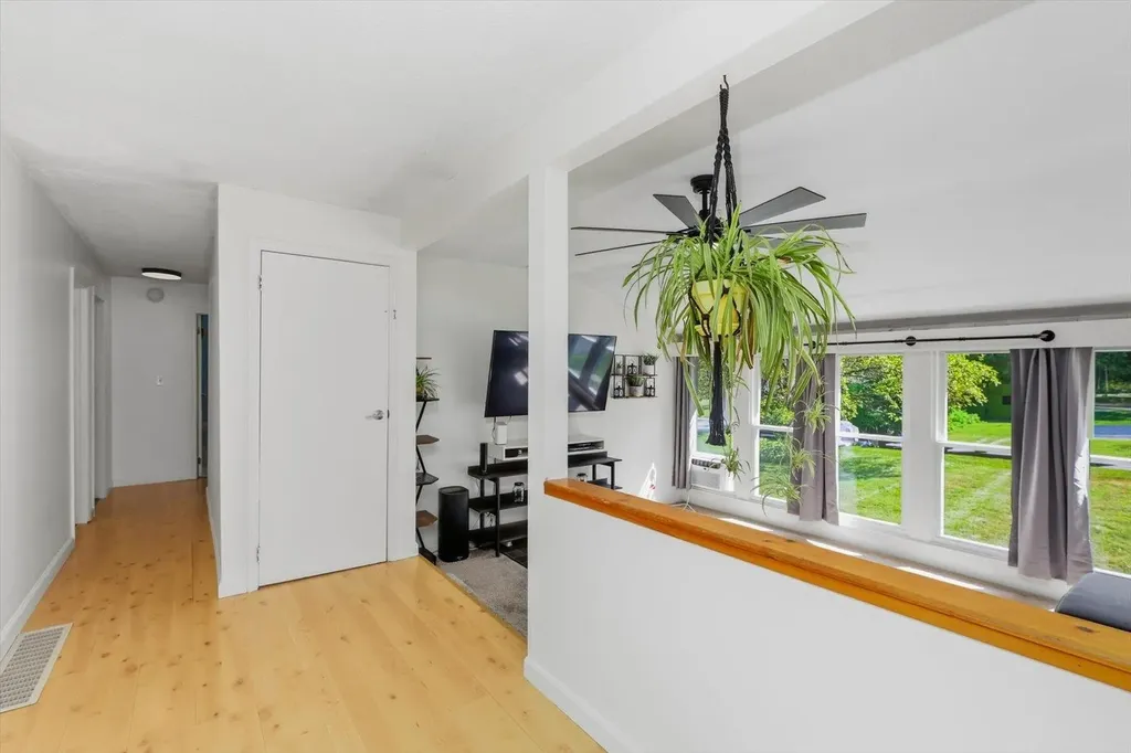69 Carriage Hill Road Brattleboro VT 05301