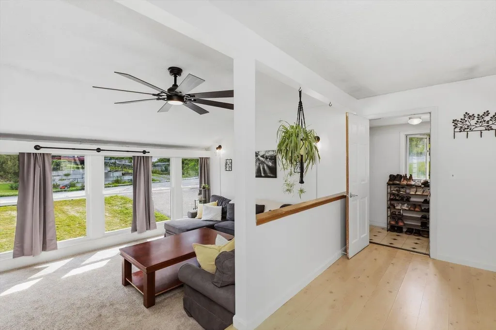 69 Carriage Hill Road Brattleboro VT 05301
