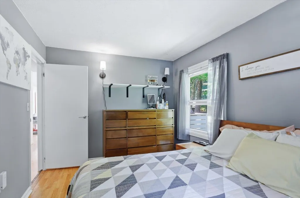 69 Carriage Hill Road Brattleboro VT 05301