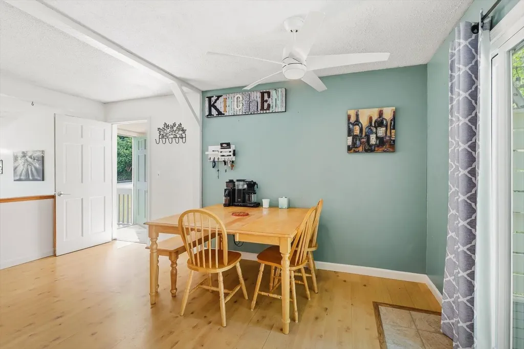 69 Carriage Hill Road Brattleboro VT 05301