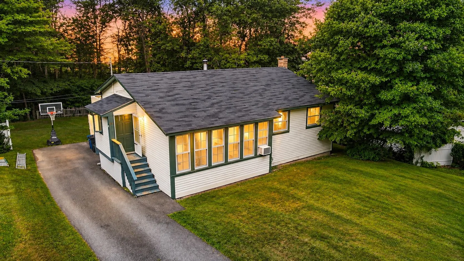 69 Carriage Hill Road Brattleboro VT 05301