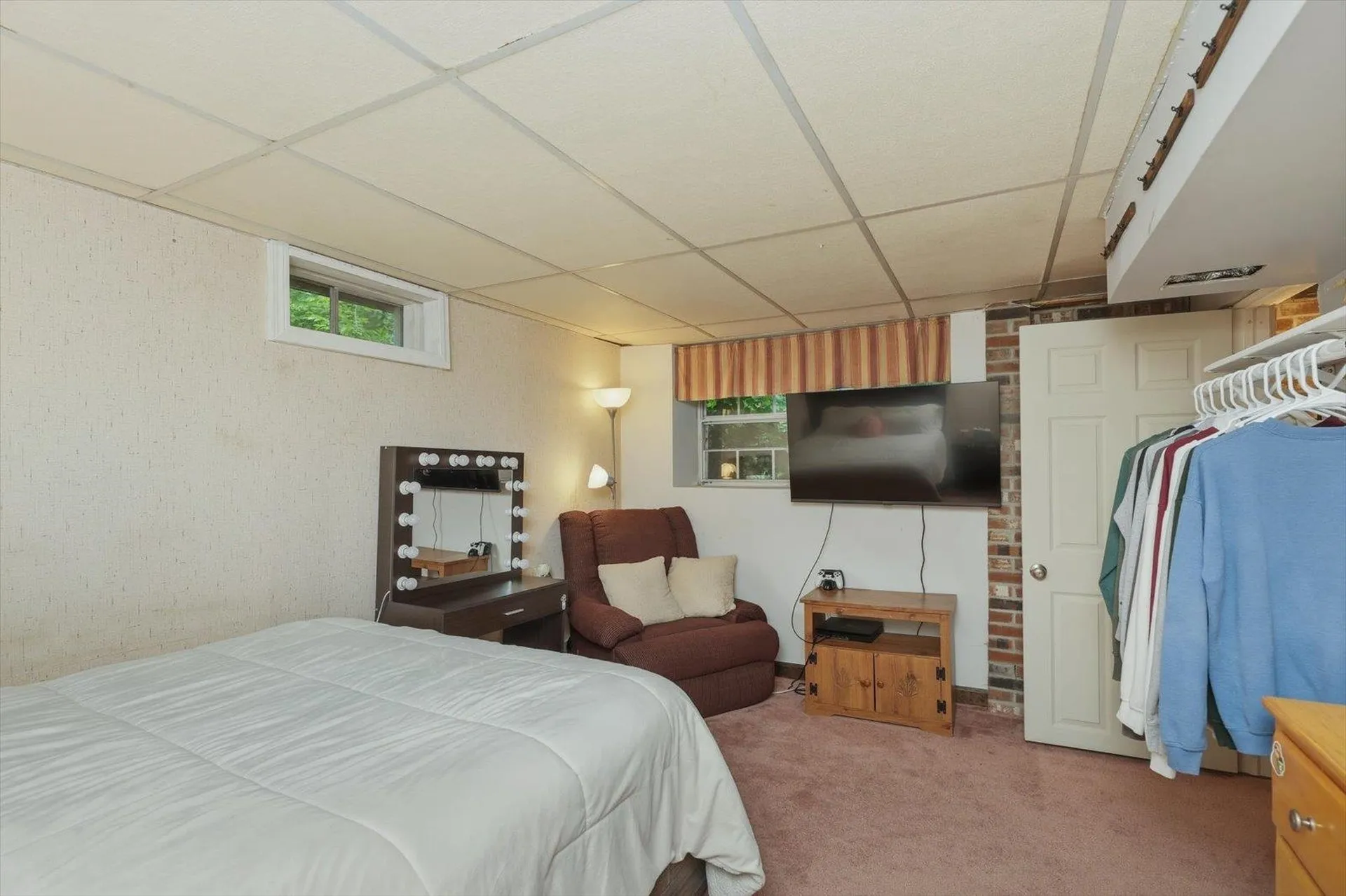 69 Carriage Hill Road Brattleboro VT 05301
