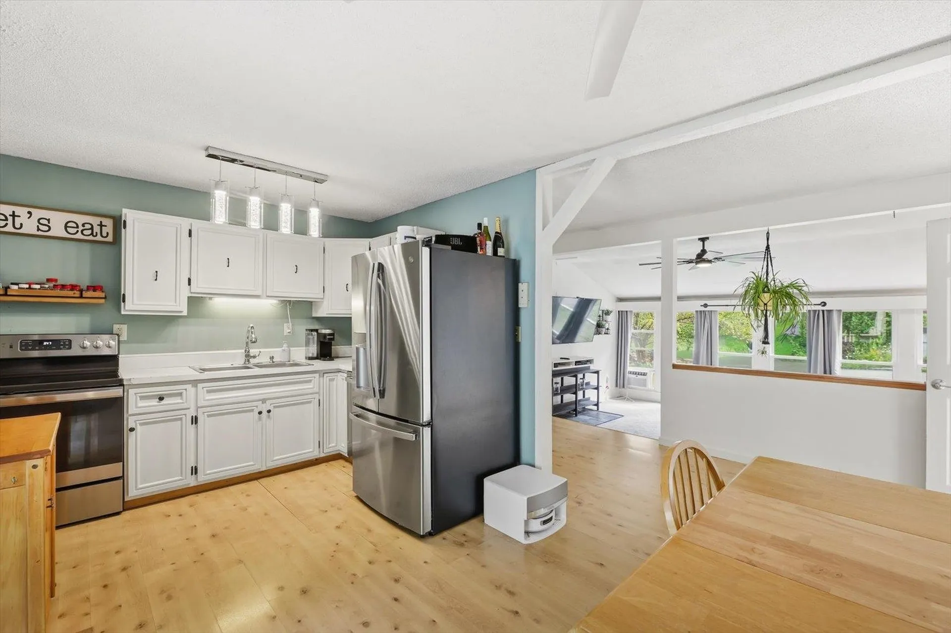 69 Carriage Hill Road Brattleboro VT 05301