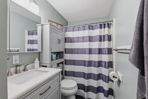 69 Carriage Hill Road Brattleboro VT 05301