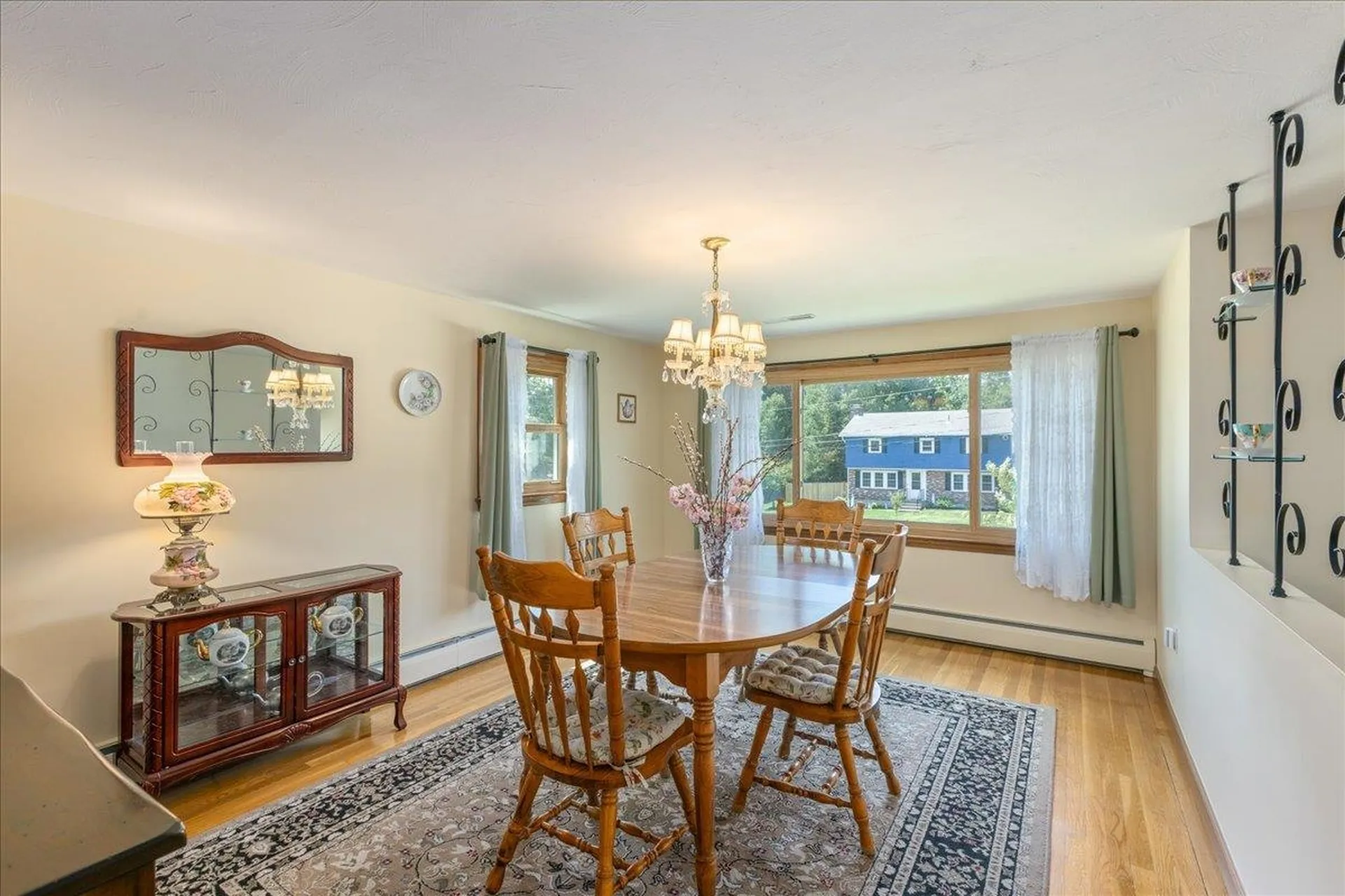 7 Wayne Street Hudson NH 03051
