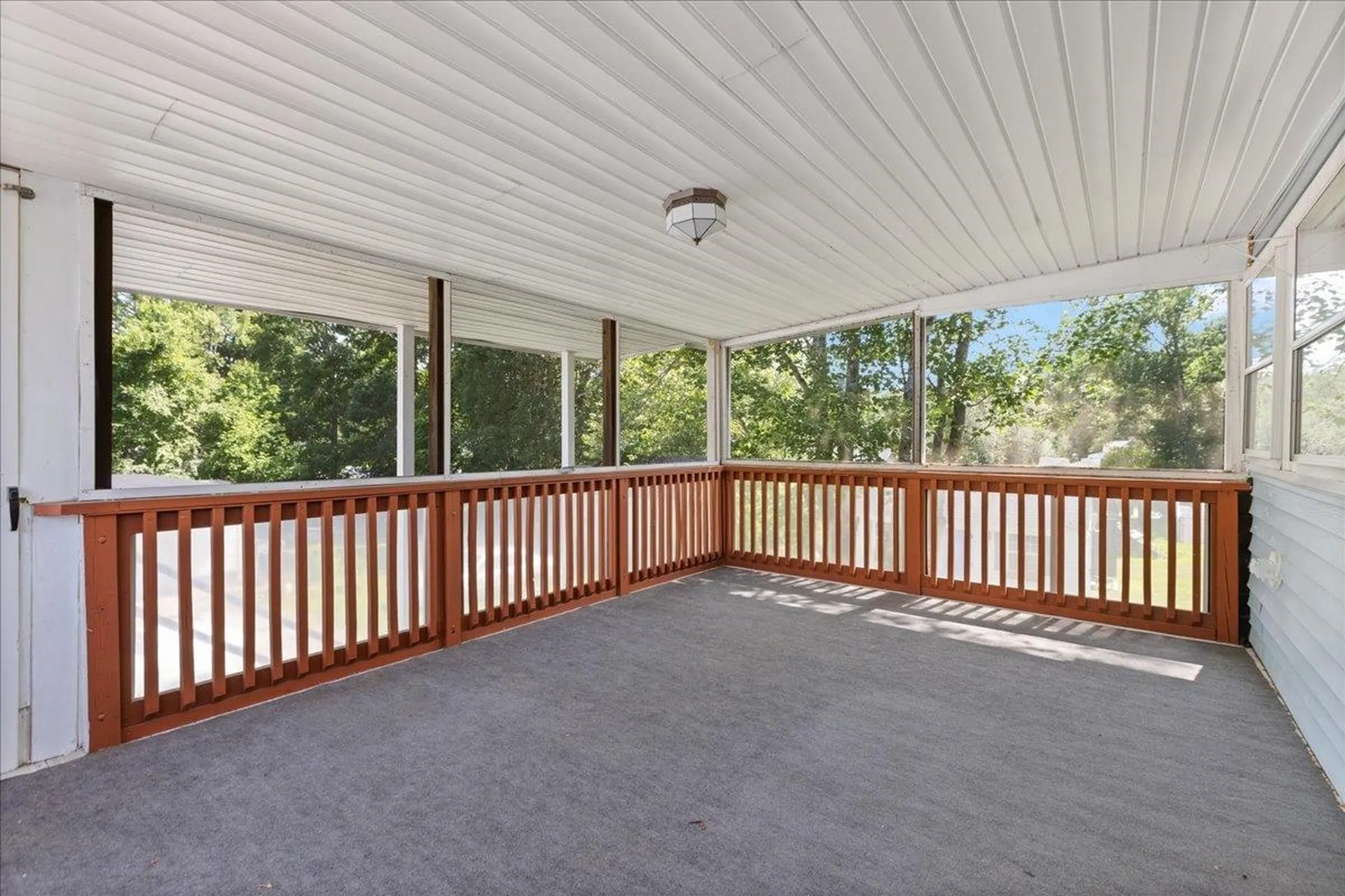 7 Wayne Street Hudson NH 03051