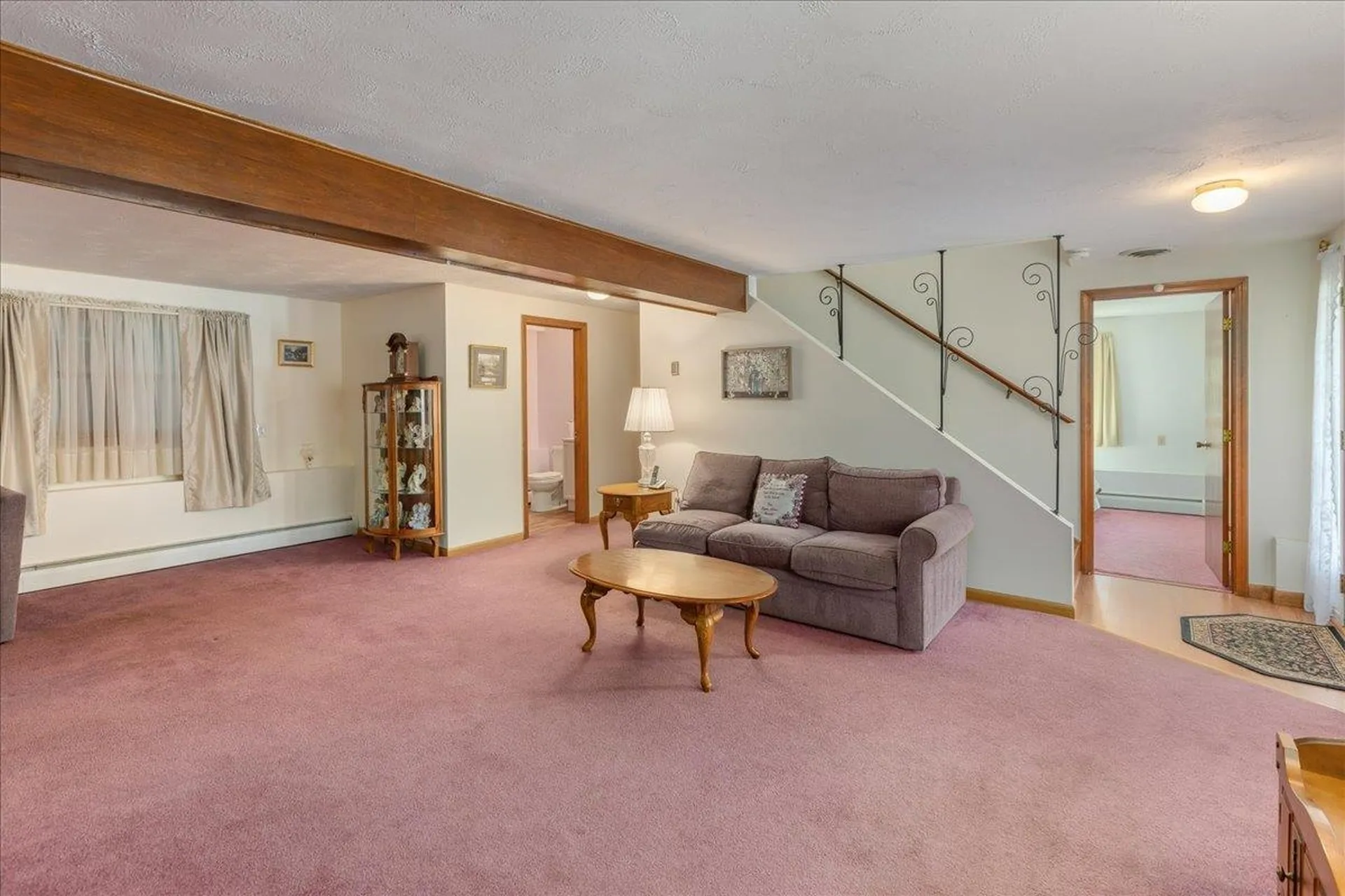 7 Wayne Street Hudson NH 03051